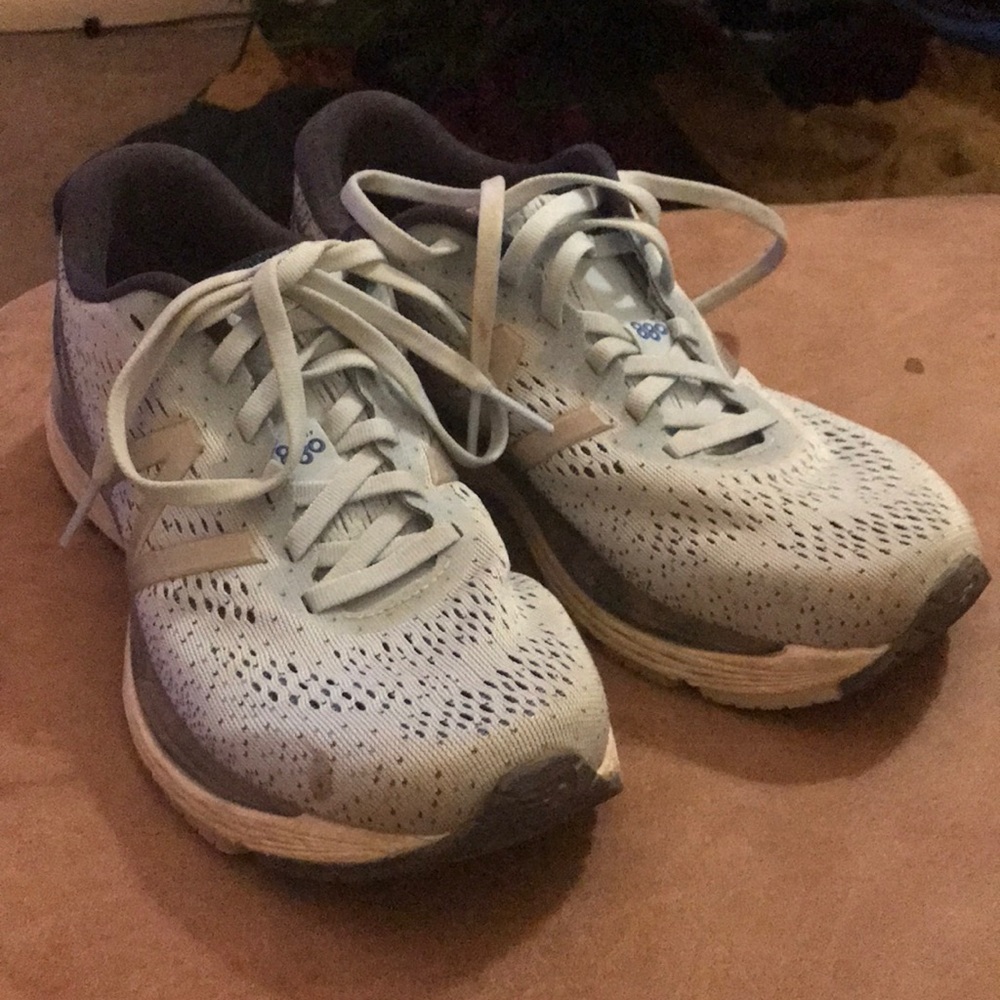 New Balance 880s